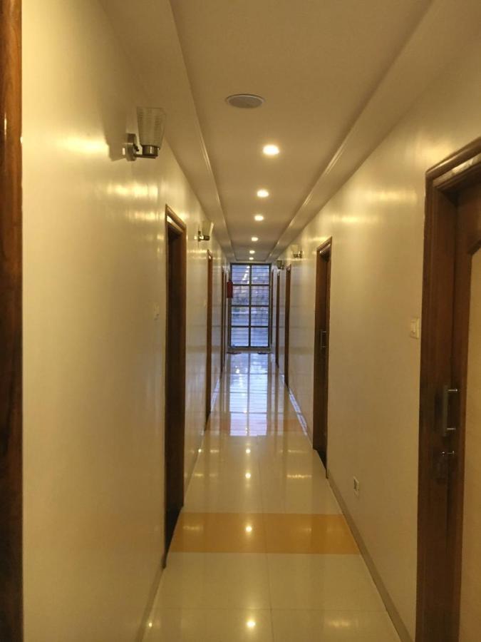 Hotel Sairaj Palace Shirpur Dış mekan fotoğraf