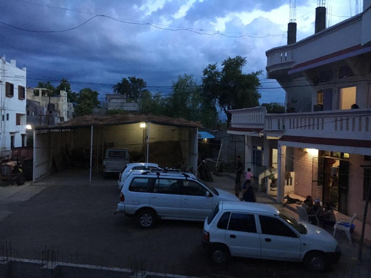 Hotel Sairaj Palace Shirpur Dış mekan fotoğraf
